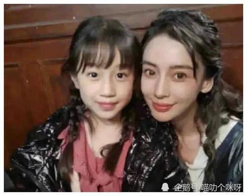 吃瓜娱乐爆料姐弟恋,姐弟恋风波，娱乐圈再掀波澜